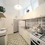 Mara Apartment