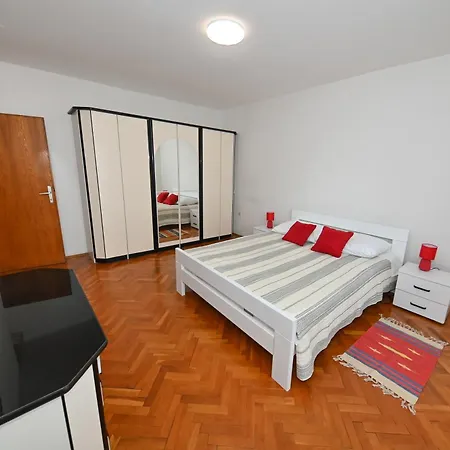 Apartment Mara Zadar