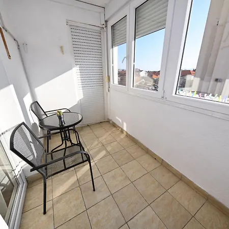 Mara Apartment *